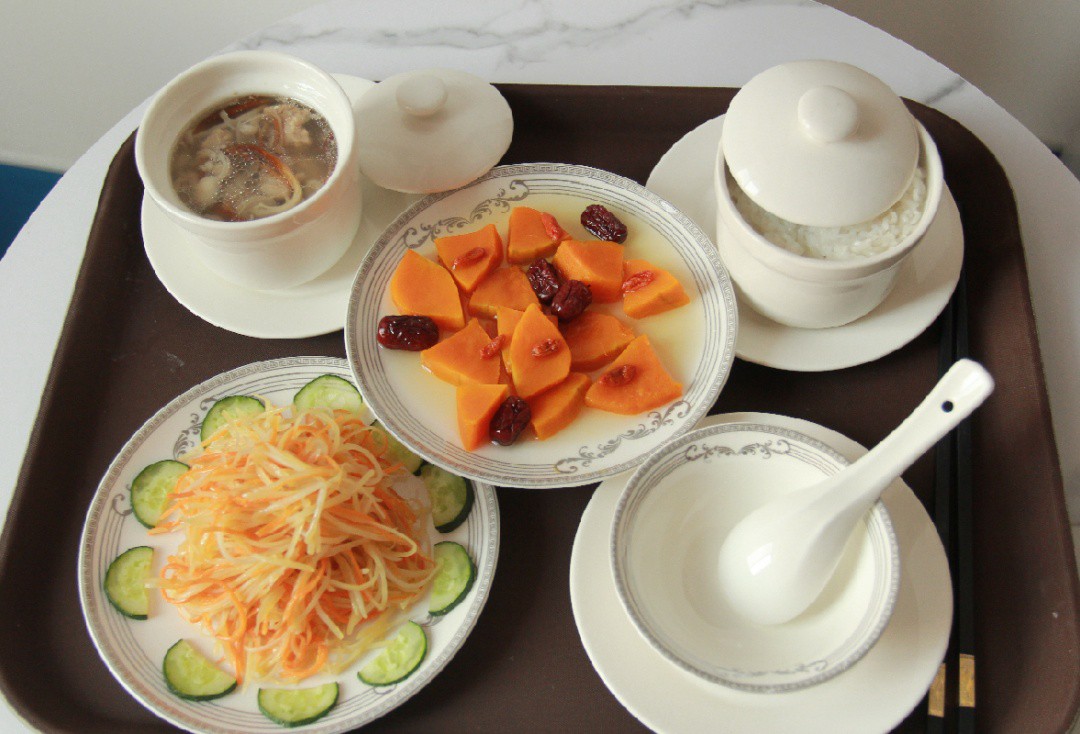 量身定制的月子膳食